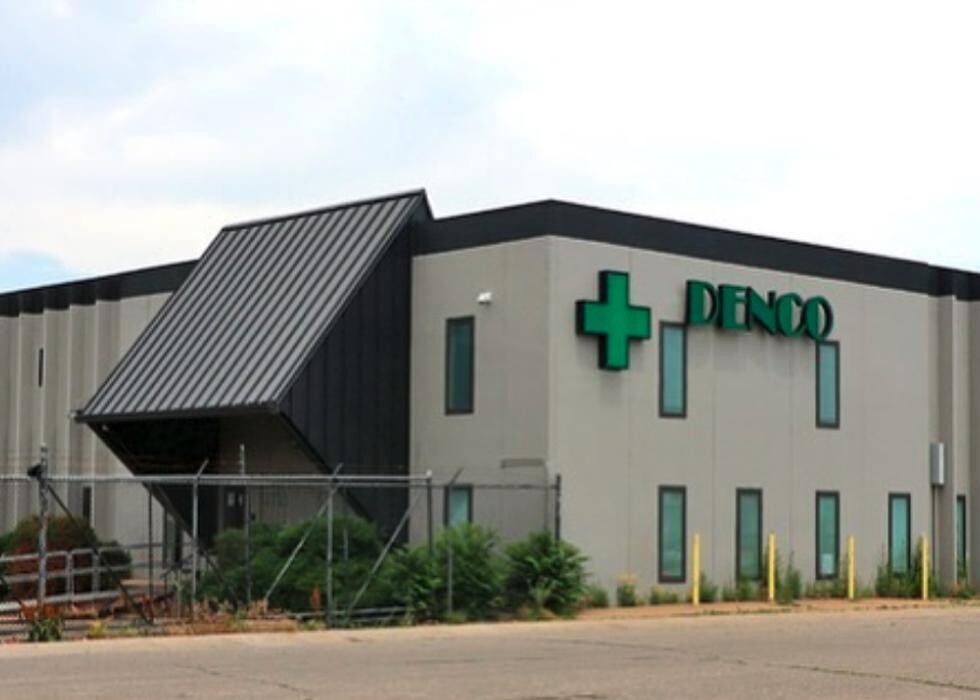 Images DenCo Dispensary