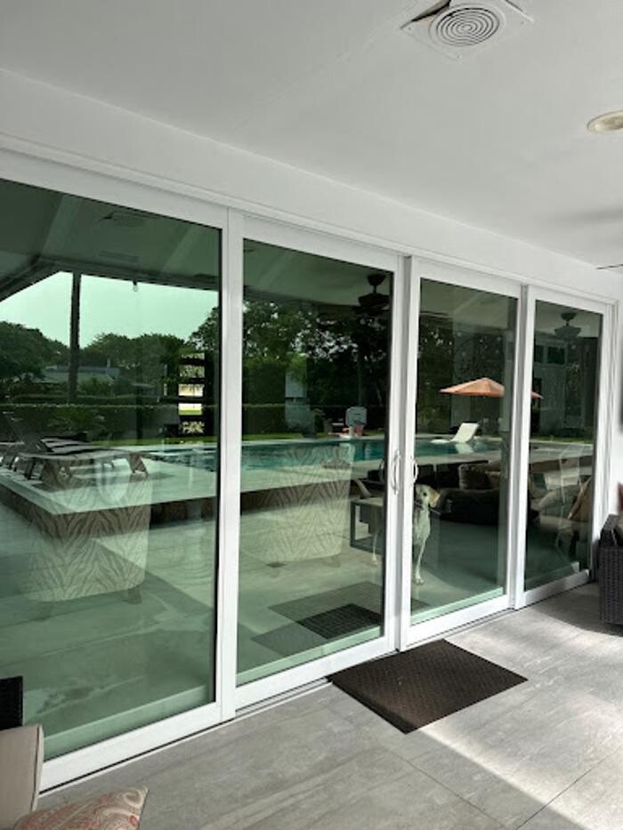 Images Lux Window Cleaners