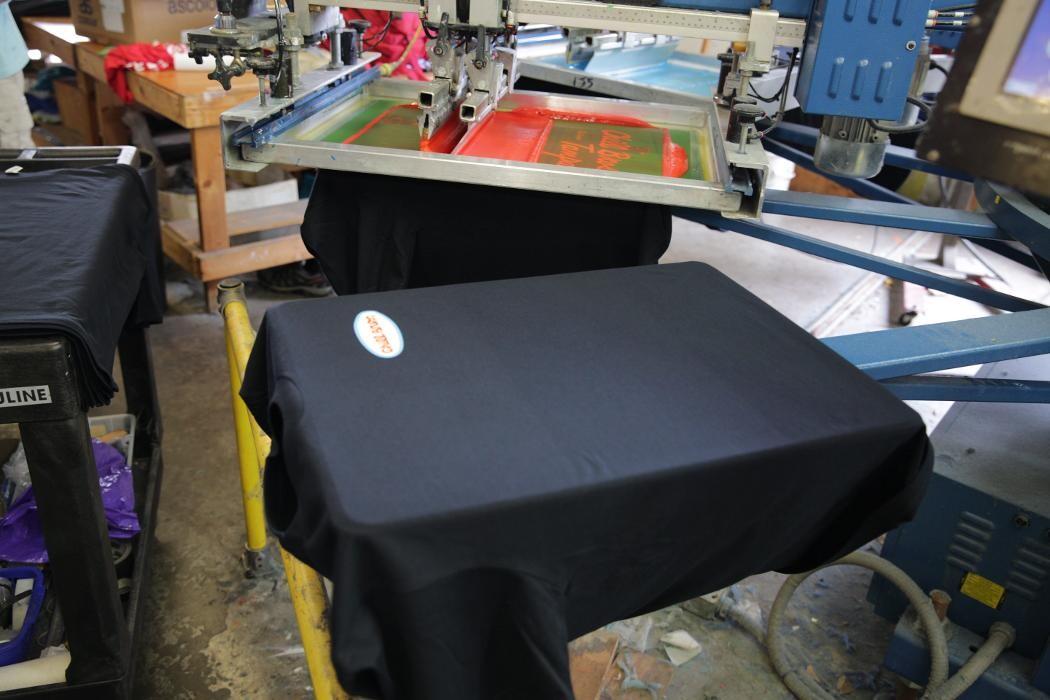 Images White House Custom Apparel & Graphics
