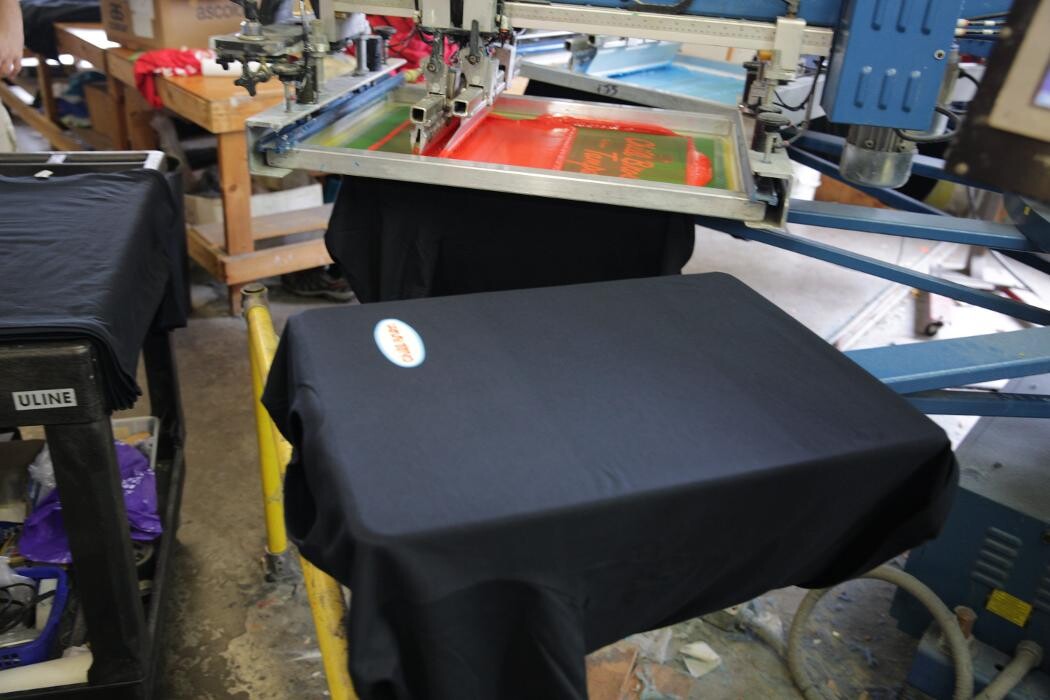 Images White House Custom Apparel & Graphics