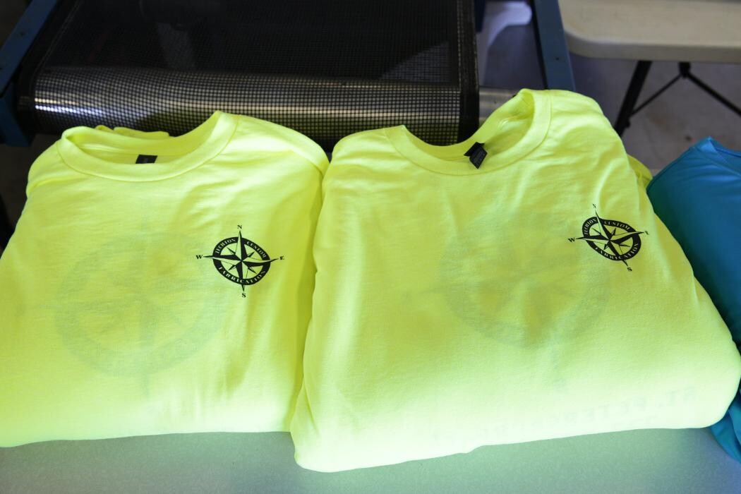 Images White House Custom Apparel & Graphics