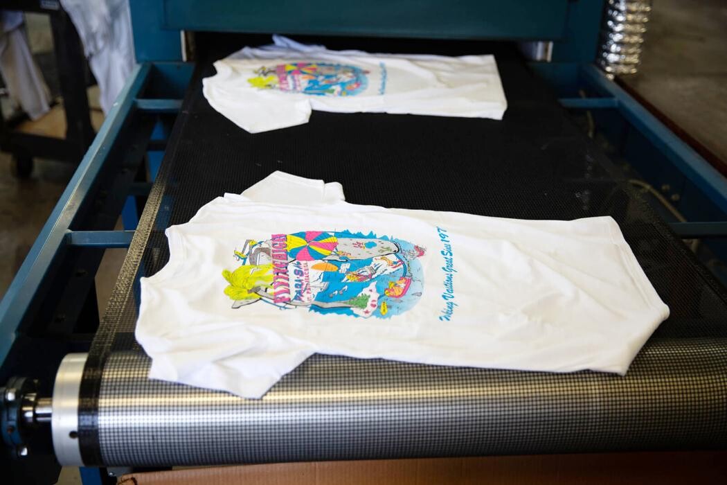 Images White House Custom Apparel & Graphics