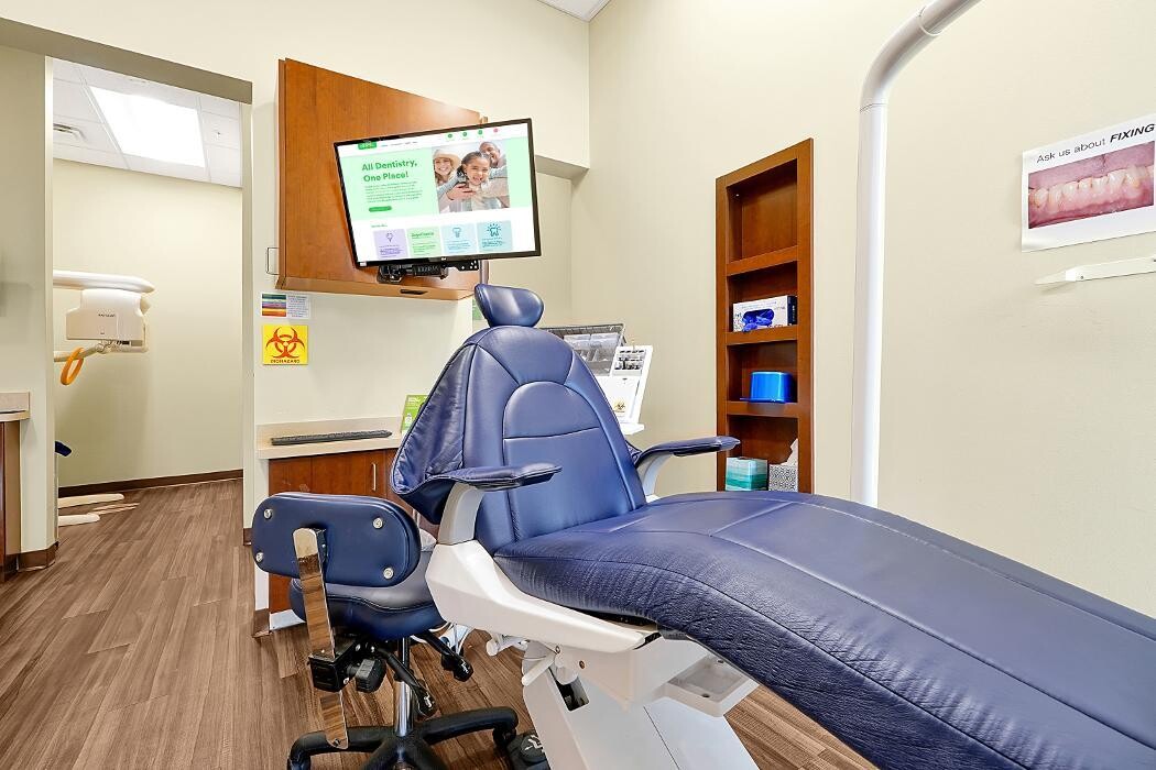 Images Sage Dental of Eastside Orlando (formerly Avalon Commons)