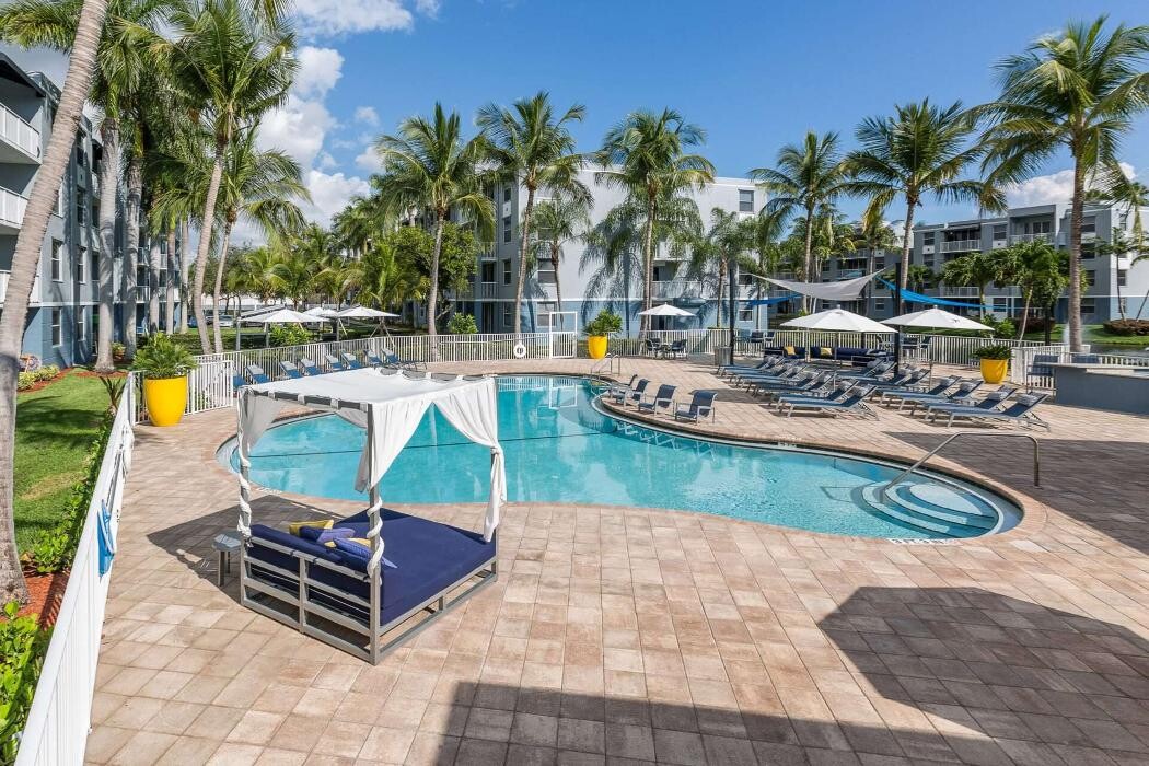 Images Beach Walk at Sheridan