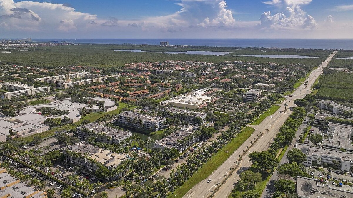 Images Beach Walk at Sheridan