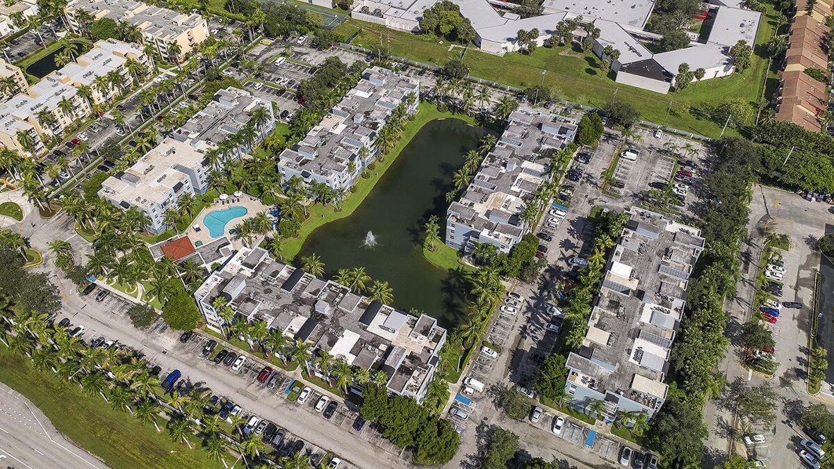 Images Beach Walk at Sheridan