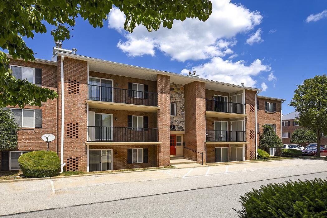 Images Paoli Place North Apartments