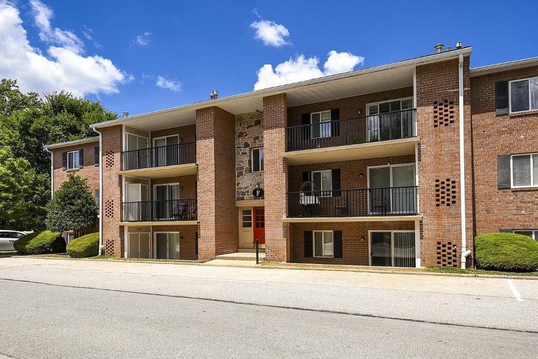 Images Paoli Place North Apartments