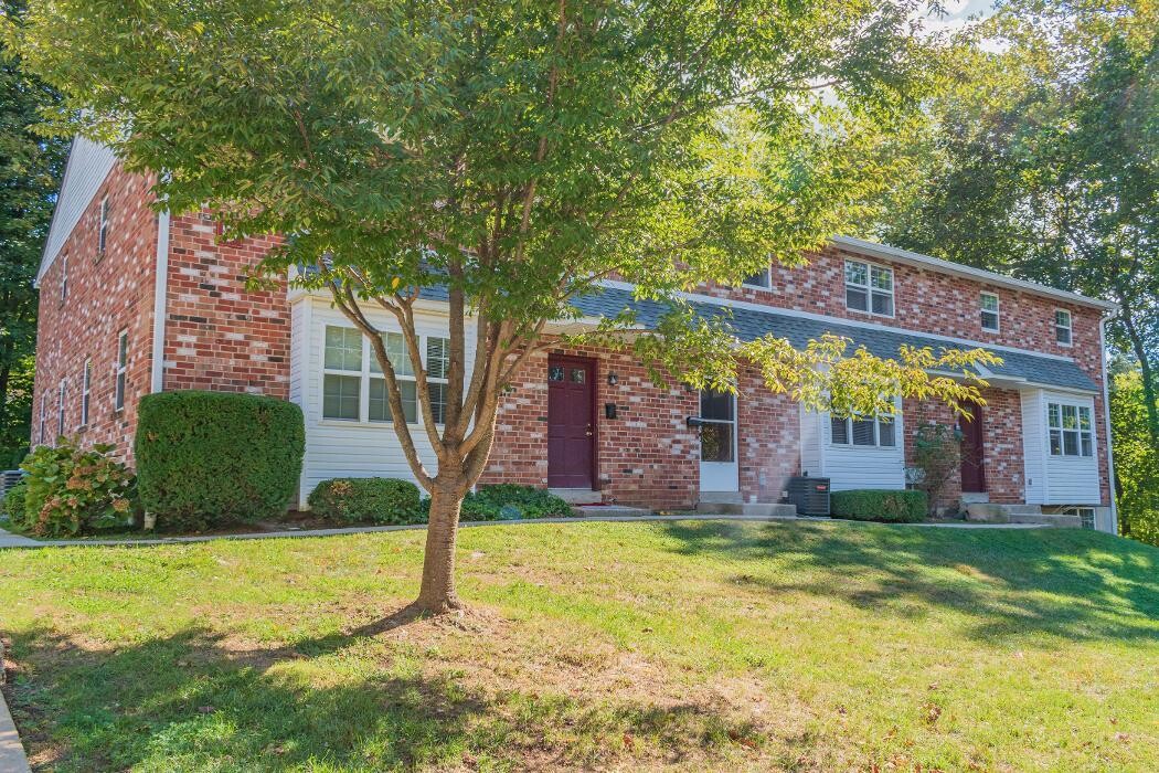 Images Paoli Place North Apartments