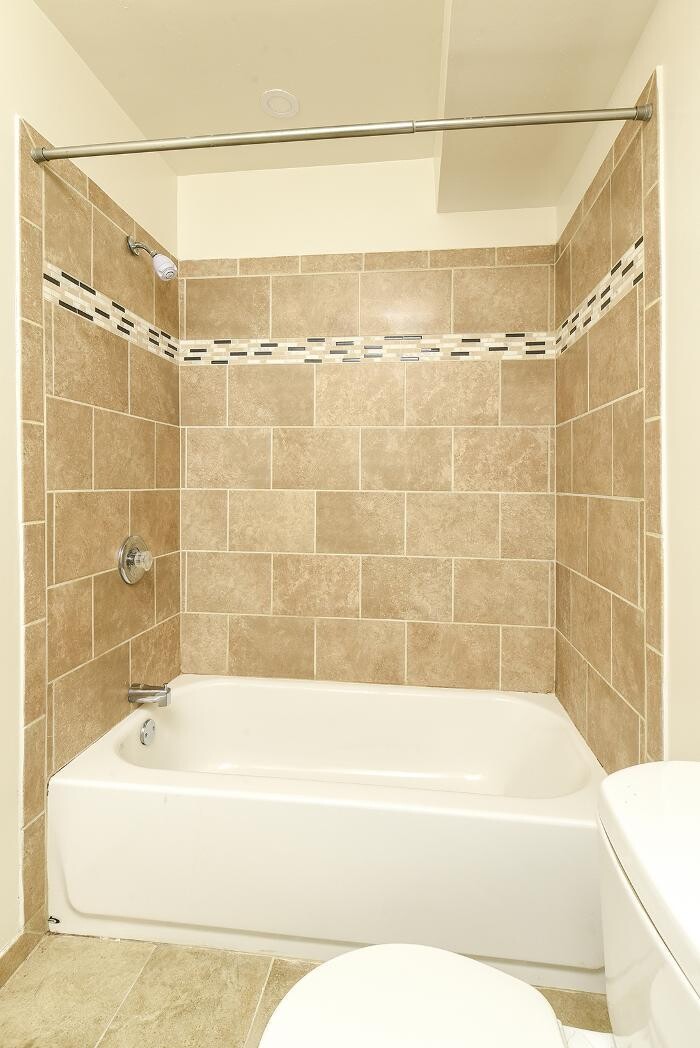 Images Chesapeake Village Apartments