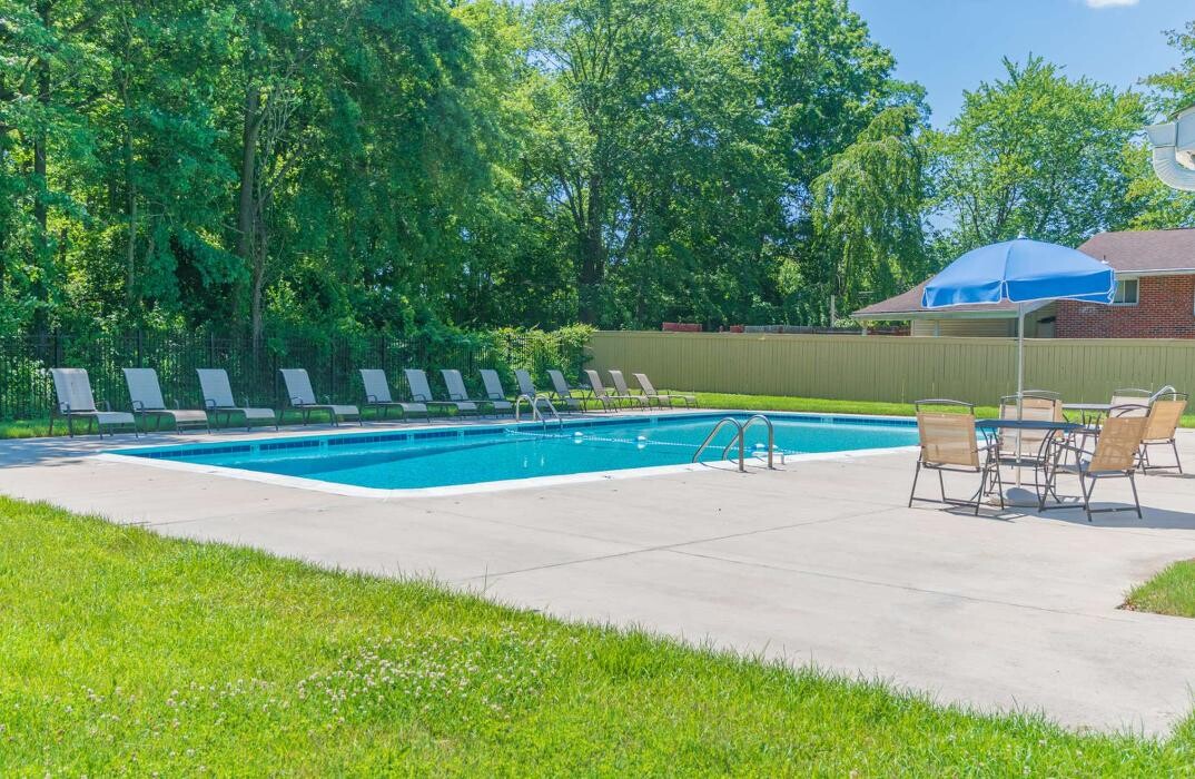 Images Chesapeake Village Apartments