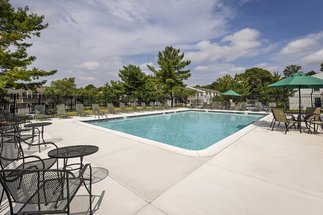 Images Middle River Townhomes