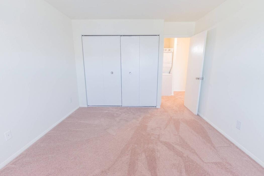 Images Middle River Townhomes