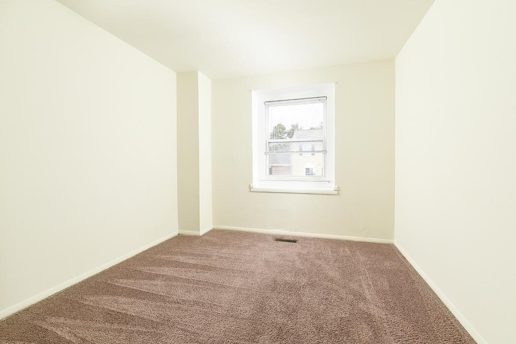 Images Middle River Townhomes