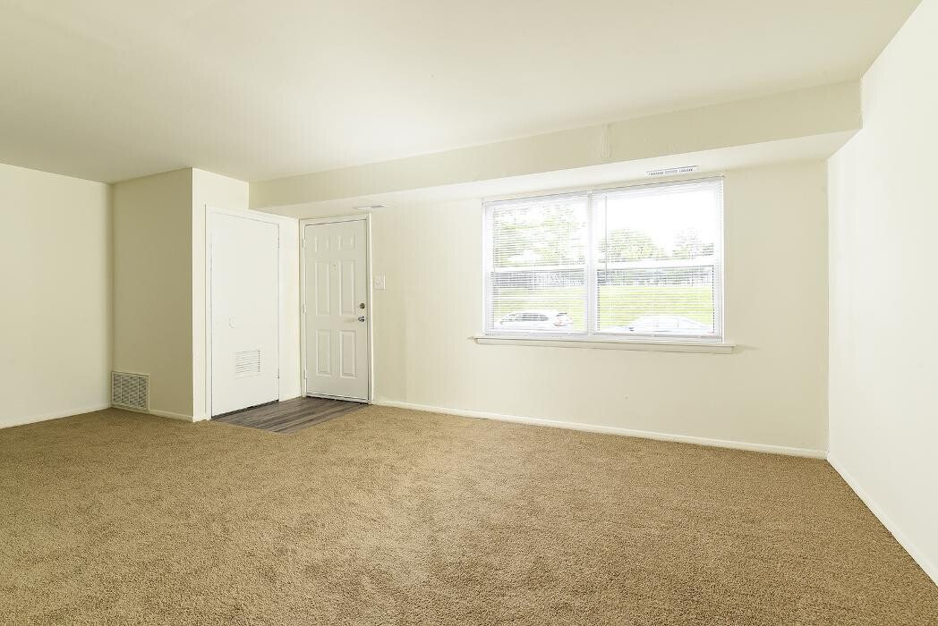 Images Middle River Townhomes