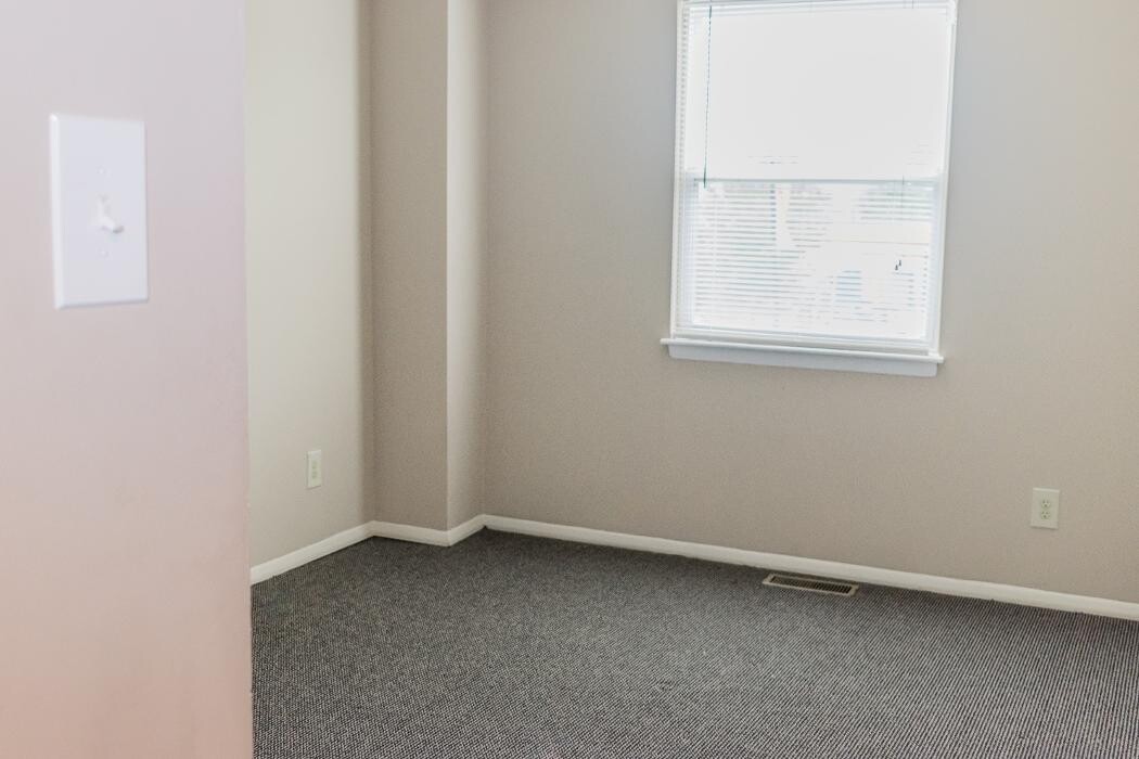 Images Middle River Townhomes