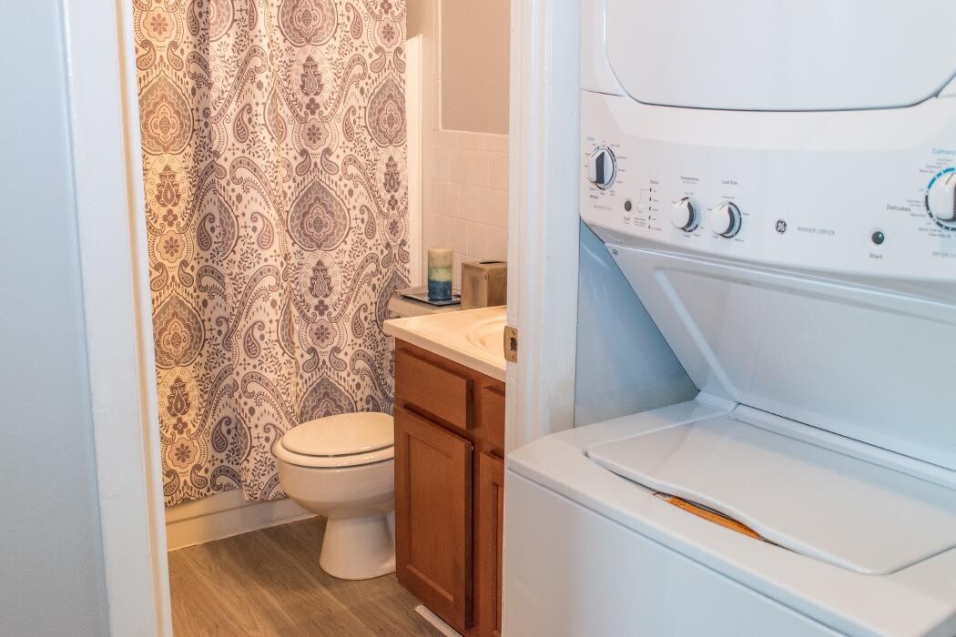 Images Middle River Townhomes