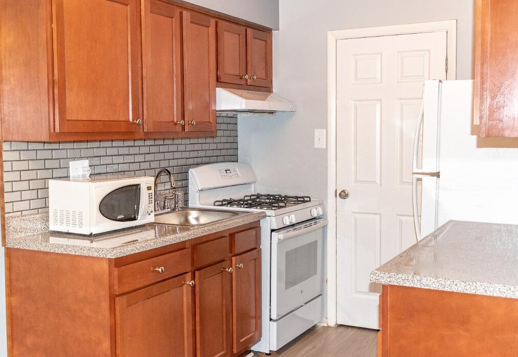 Images Middle River Townhomes