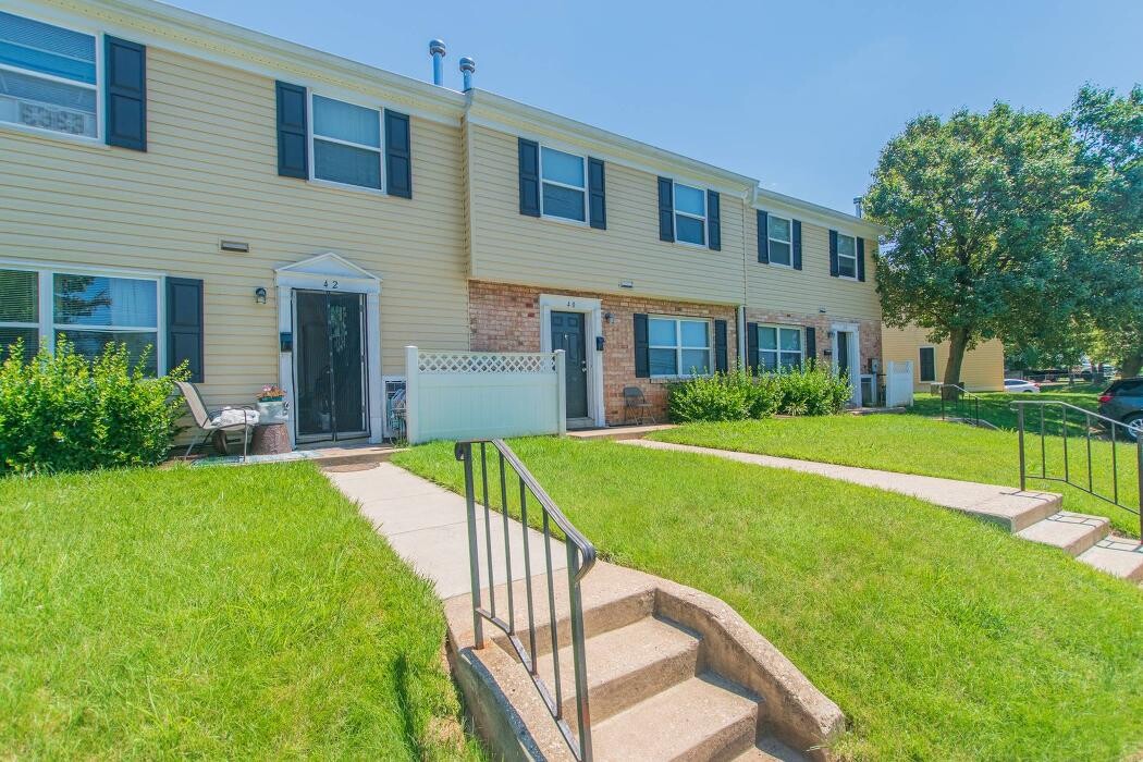 Images Middle River Townhomes