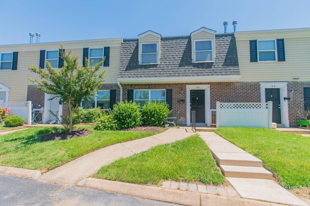 Images Middle River Townhomes