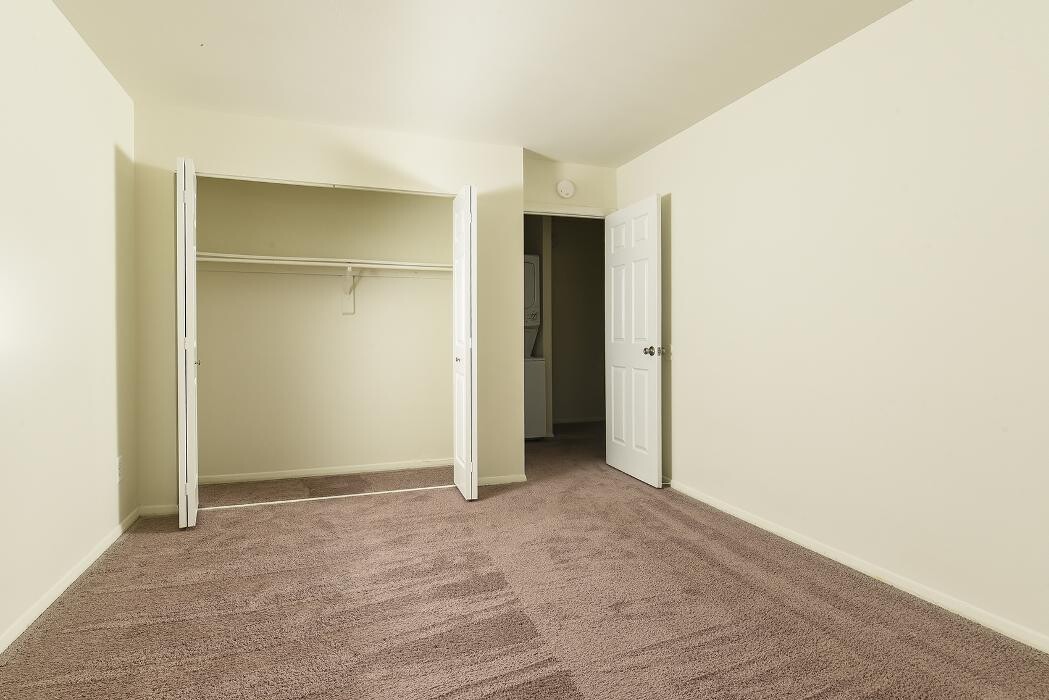 Images Middle River Townhomes