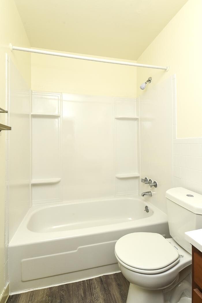 Images Middle River Townhomes