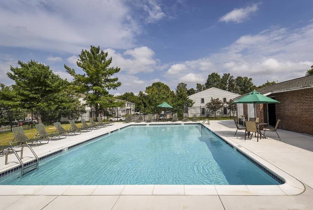 Images Middle River Townhomes