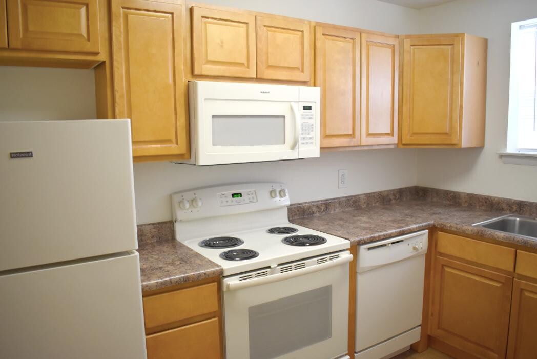 Images Oak Tree Apartments