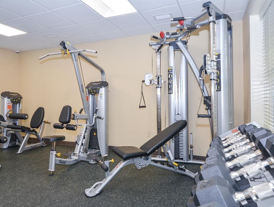 Images Oak Tree Apartments