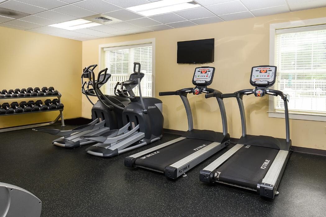 Images Oak Tree Apartments