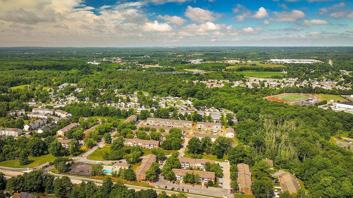 Images Oak Tree Apartments