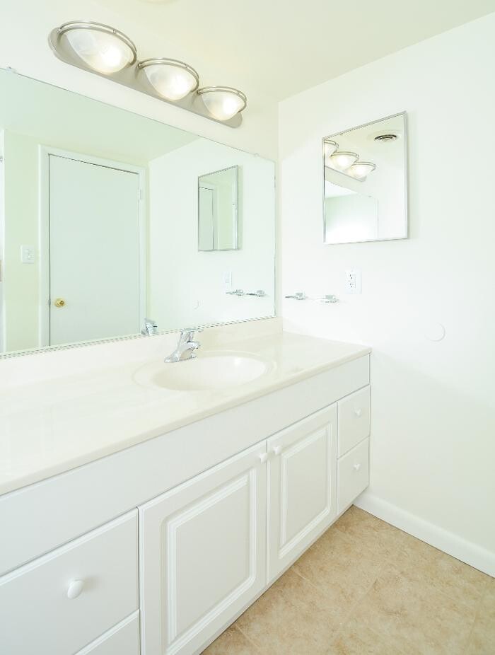 Images Oak Tree Apartments