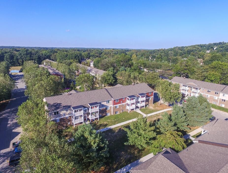 Images Oak Tree Apartments