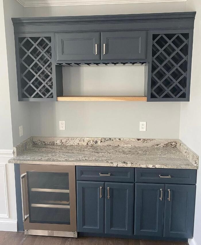 Images Atlantic Cabinet Supply Inc.