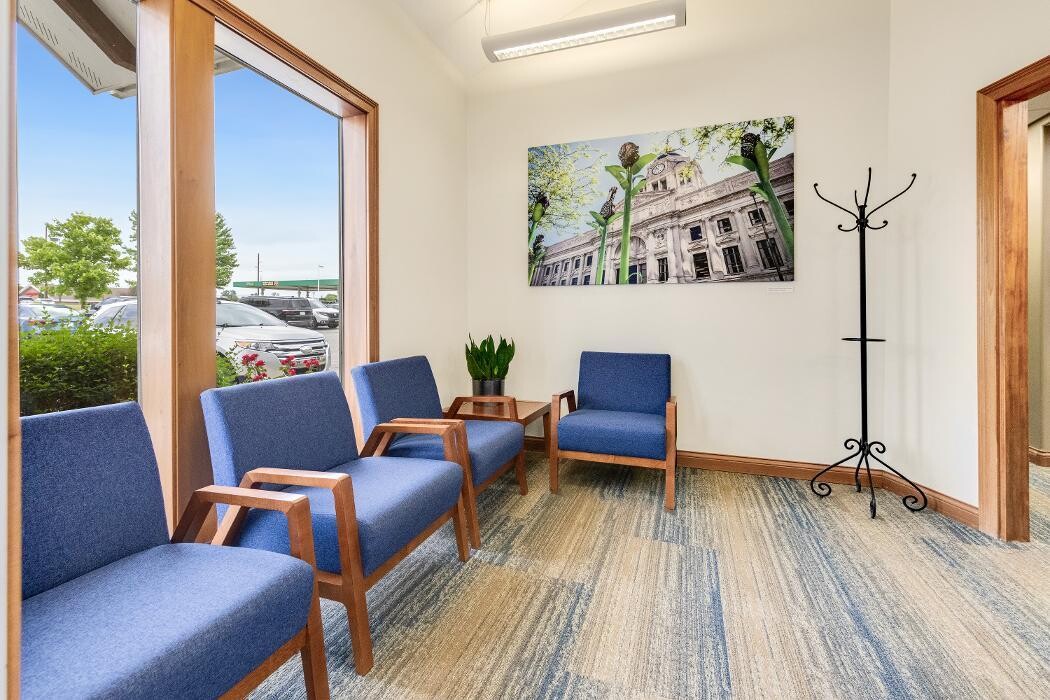 Images Holmes Family & Cosmetic Dentistry