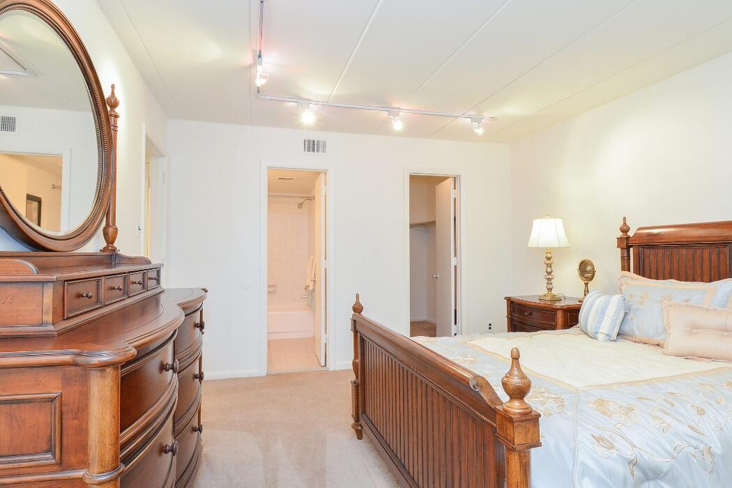 Images Delfe Apartments At Trolley Square