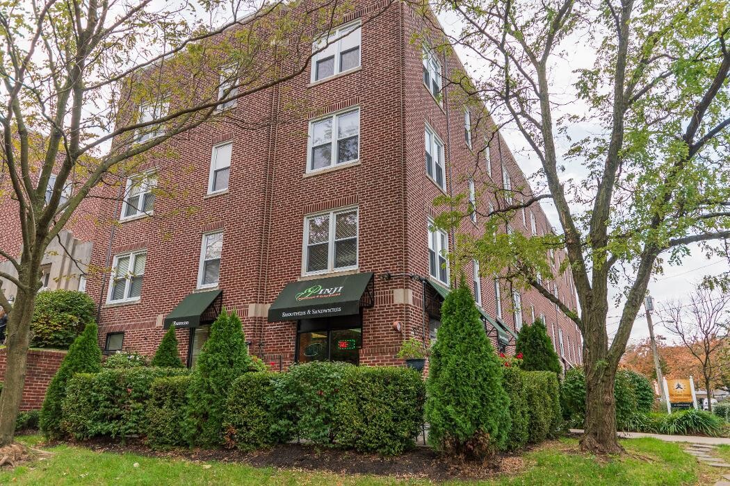 Images Delfe Apartments At Trolley Square