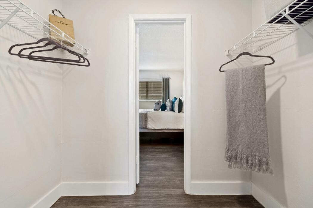 Images Aventura Oaks Apartment Homes