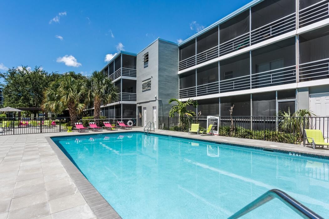 Images Aventura Oaks Apartment Homes