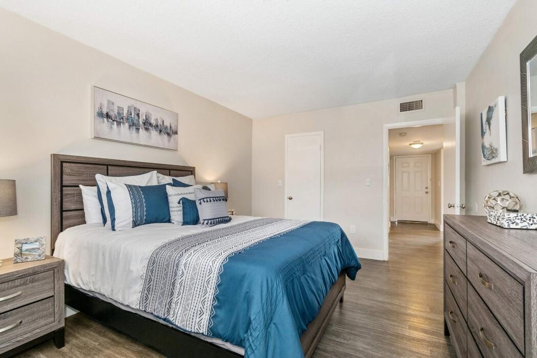 Images Aventura Oaks Apartment Homes