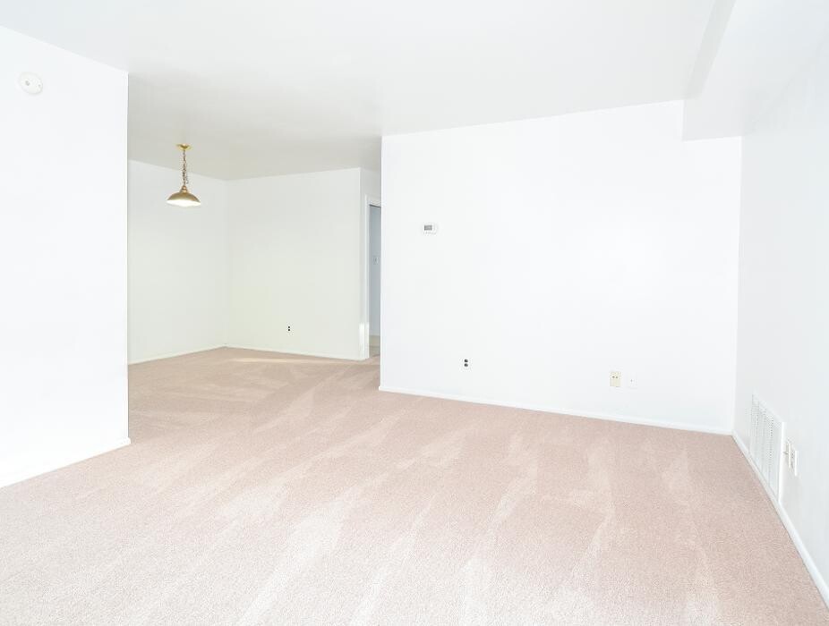 Images Hillcrest Apartments