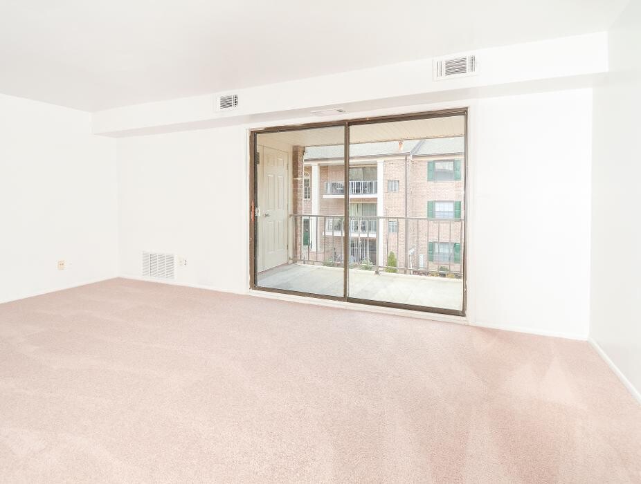 Images Hillcrest Apartments