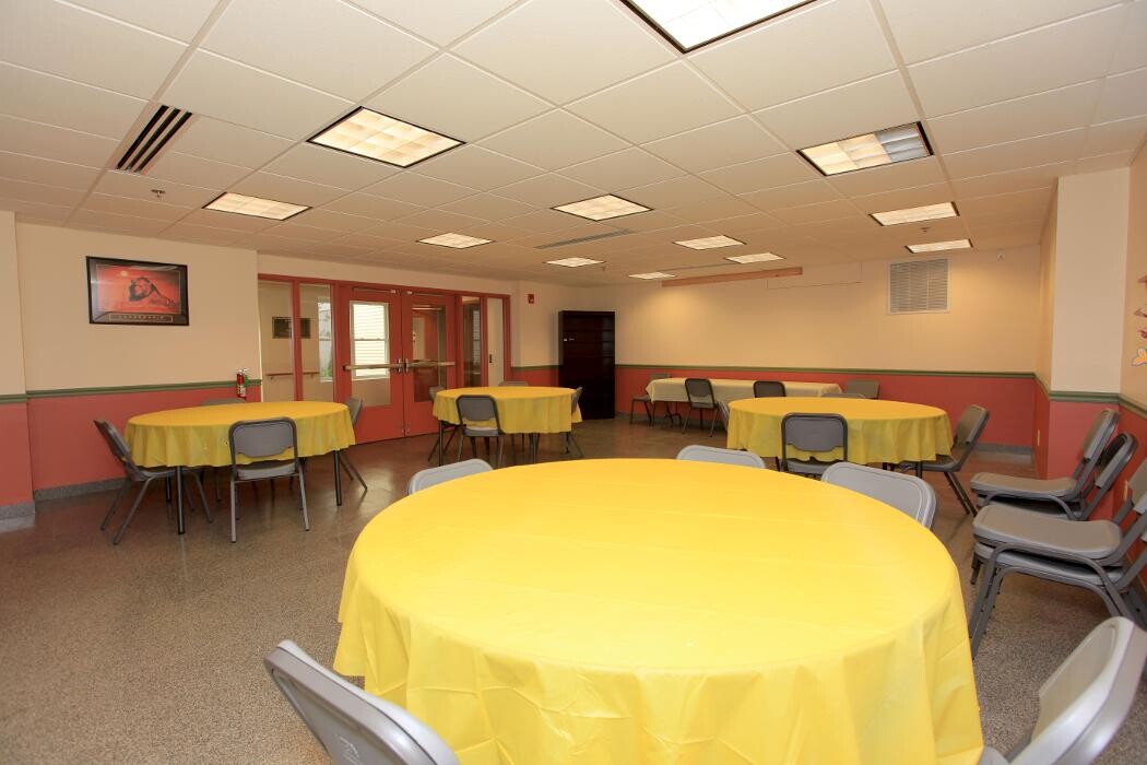 Images Lord Stirling Senior Housing