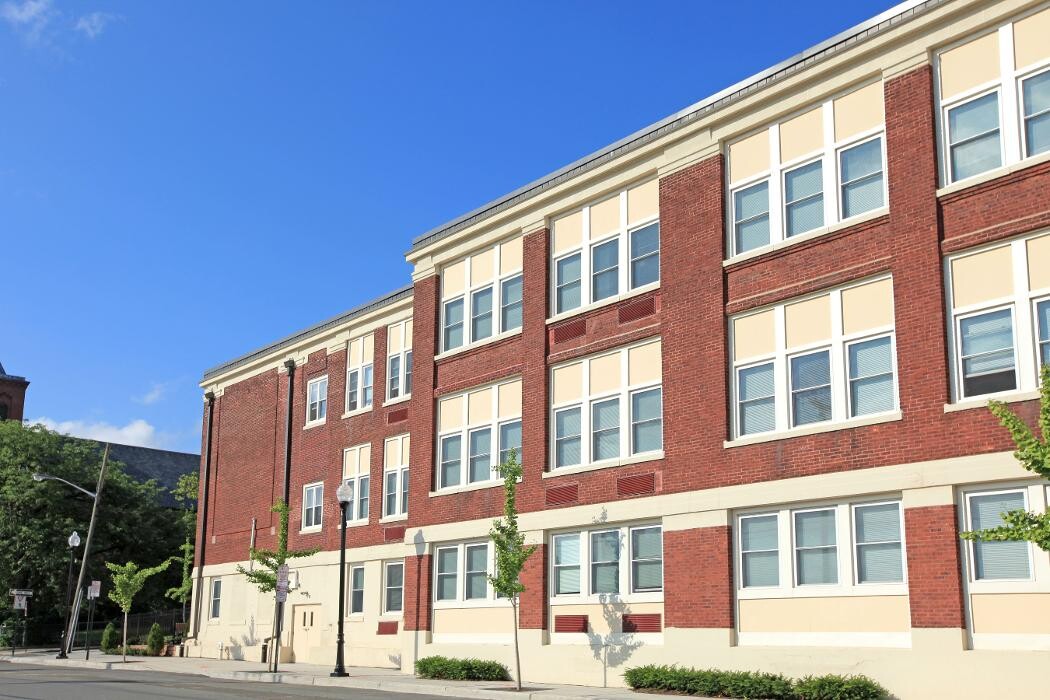 Images Lord Stirling Senior Housing