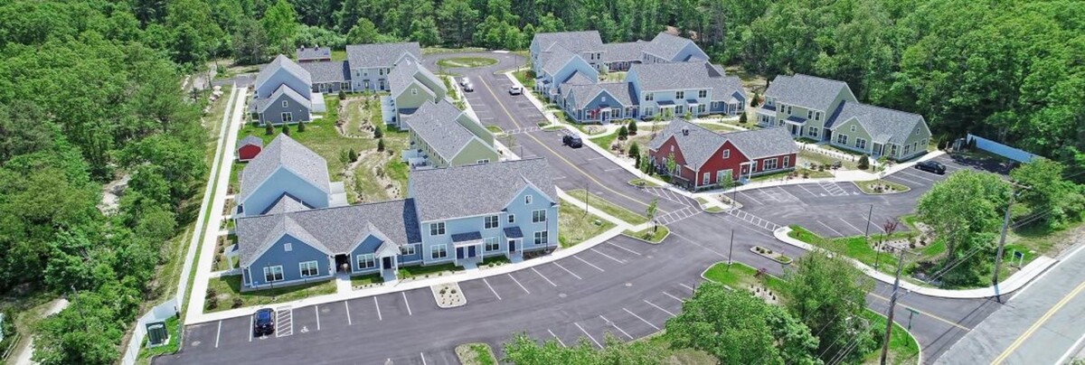 Images Noquochoke Village Apartments