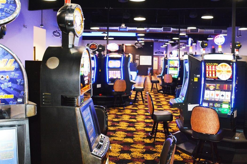 Images Destrehan Fair Grounds OTB & Casino