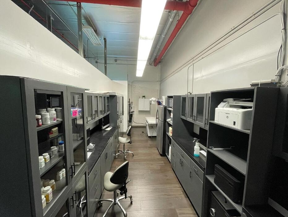 Images PAW CENTER Veterinary Hospital/Urgent Care