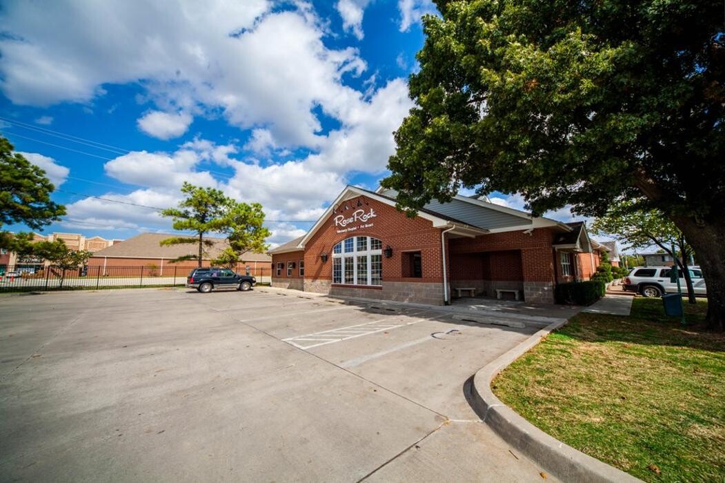 Images Rose Rock Veterinary Hospital & Pet Resort