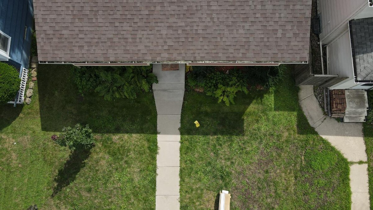 Sellers Roofing Company Logo
