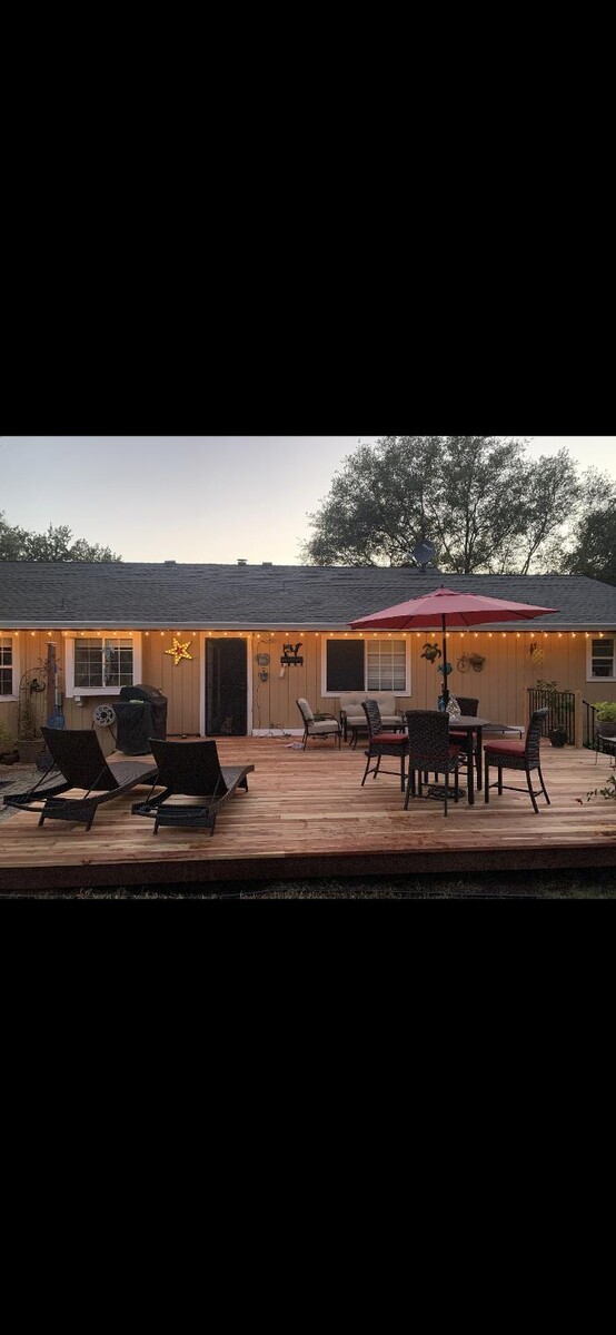 Images Modern Era Landscape Construction Inc.